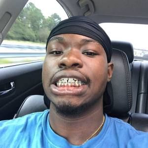 Meet your Posher, Max